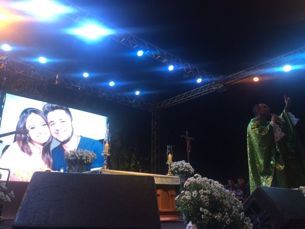 A memória de Cristiano Araújo e Allana Moraes foi celebrada, bem como a vida que tiveram (Foto: Kamylla Rodrigues / EGO)